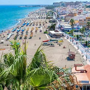 Apartamento Adosado Con Encanto -130 M2 Y Wifi-, Torremolinos